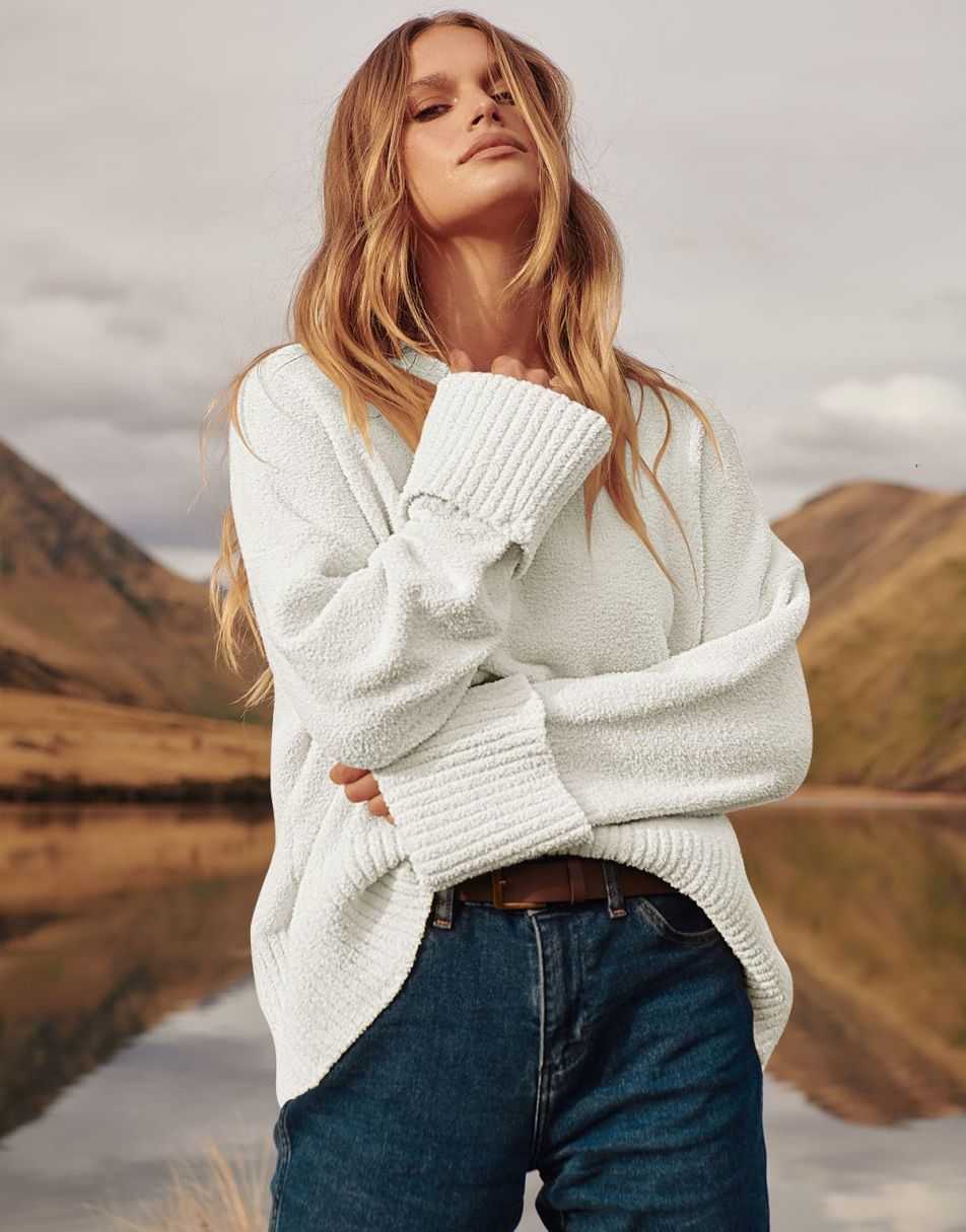 ANRABESS Crewneck Fuzzy Chunky Knit Oversized Sweater