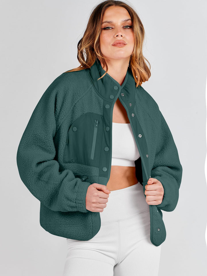 ANRABESS Women's Cropped Sherpa Shacket with Pockets