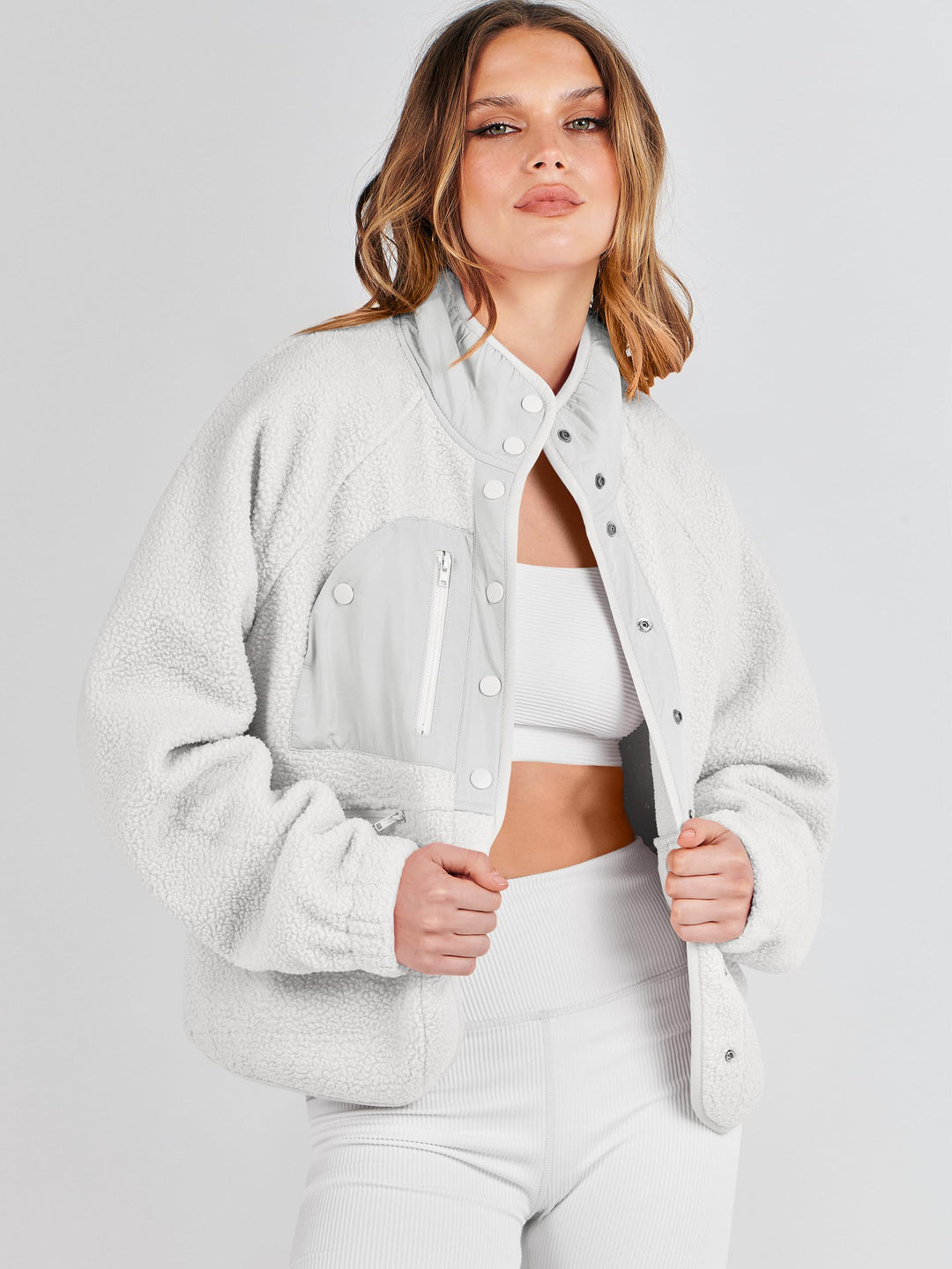 ANRABESS Women's Cropped Sherpa Shacket with Pockets